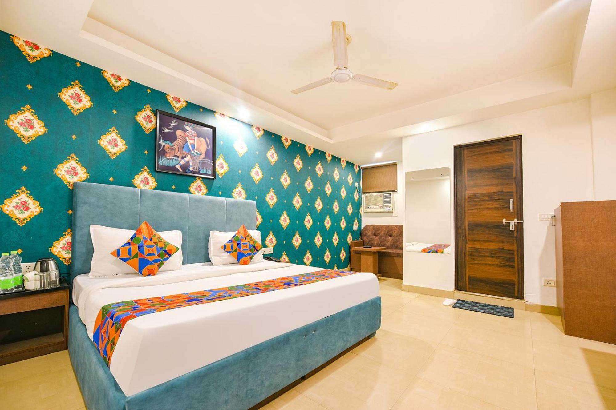 O Happy Hotel 3*